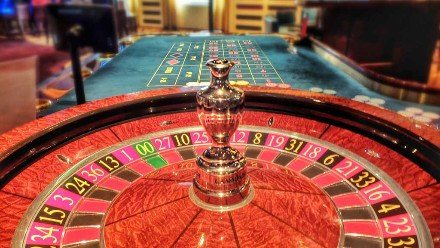 Live Dealer Roulette | Lucks Casino Welcome Offer!